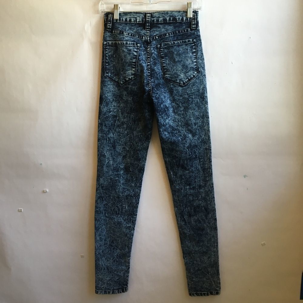 O2 DENIM HIGH RISE JEANS IN ACID WASH - Picture 5 of 6